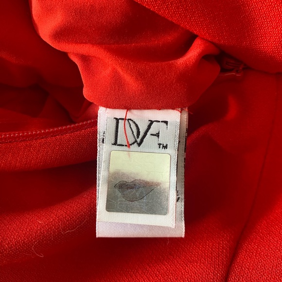 Diane Von Furstenberg Red Dress Size 4 fully-lined and side zip. - Picture 5 of 5